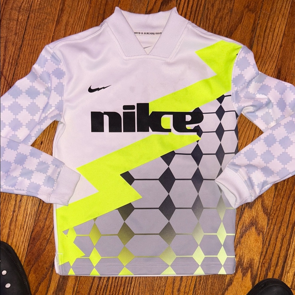Nike Kids White and Neon Yellow Geometric Jersey